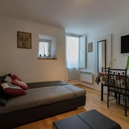 Appt Entier Rdc 1 Allee D'etigny Apartamento Bagnères-de-Luchon